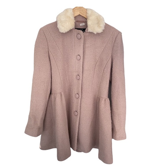 Covent Gardens Jackets & Blazers - Vintage Covent Garden Women’s Wool Coat sz 40 wm M